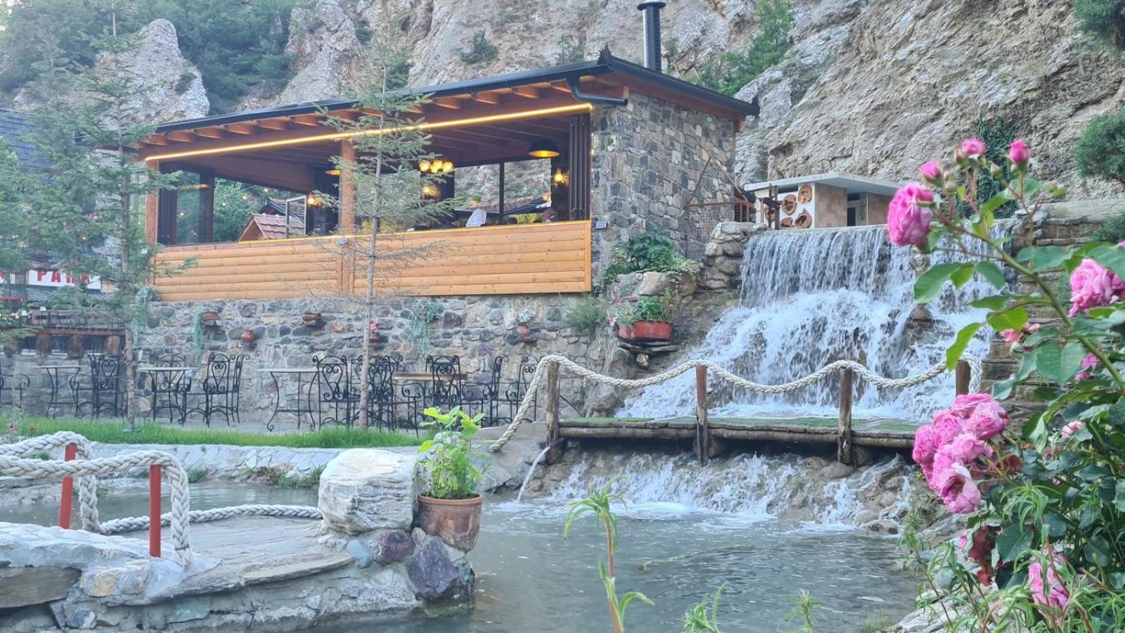 Dibra Park Agrotourism Hotel Peshkopi Exterior foto
