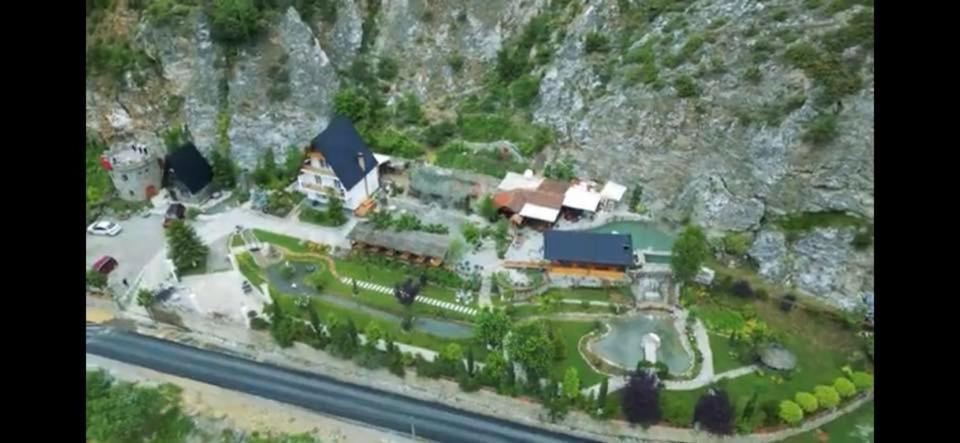 Dibra Park Agrotourism Hotel Peshkopi Exterior foto